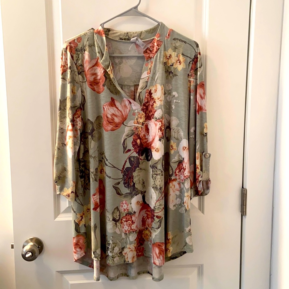 Honeyme “Gabby” top